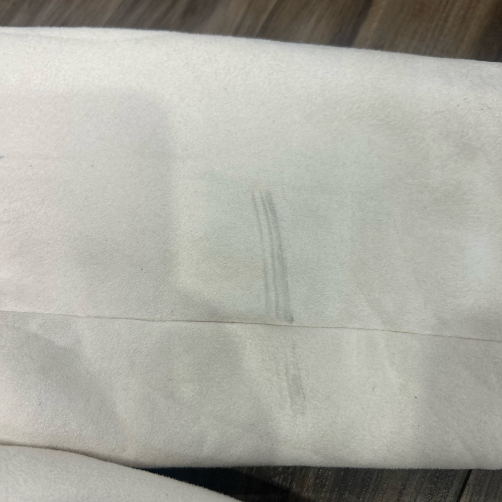 Liz Claiborne Cream Teddy Jacket with Faux Fur Trim - Picture 5 of 6